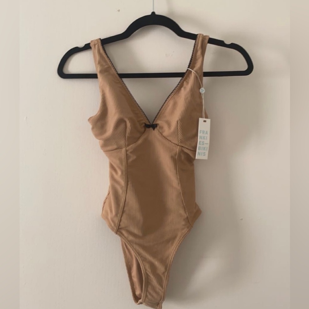 Frankie’s Bikinis Lila One Piece in Suntanned